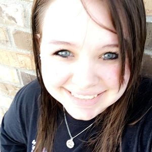 Meet your Posher, Lydia